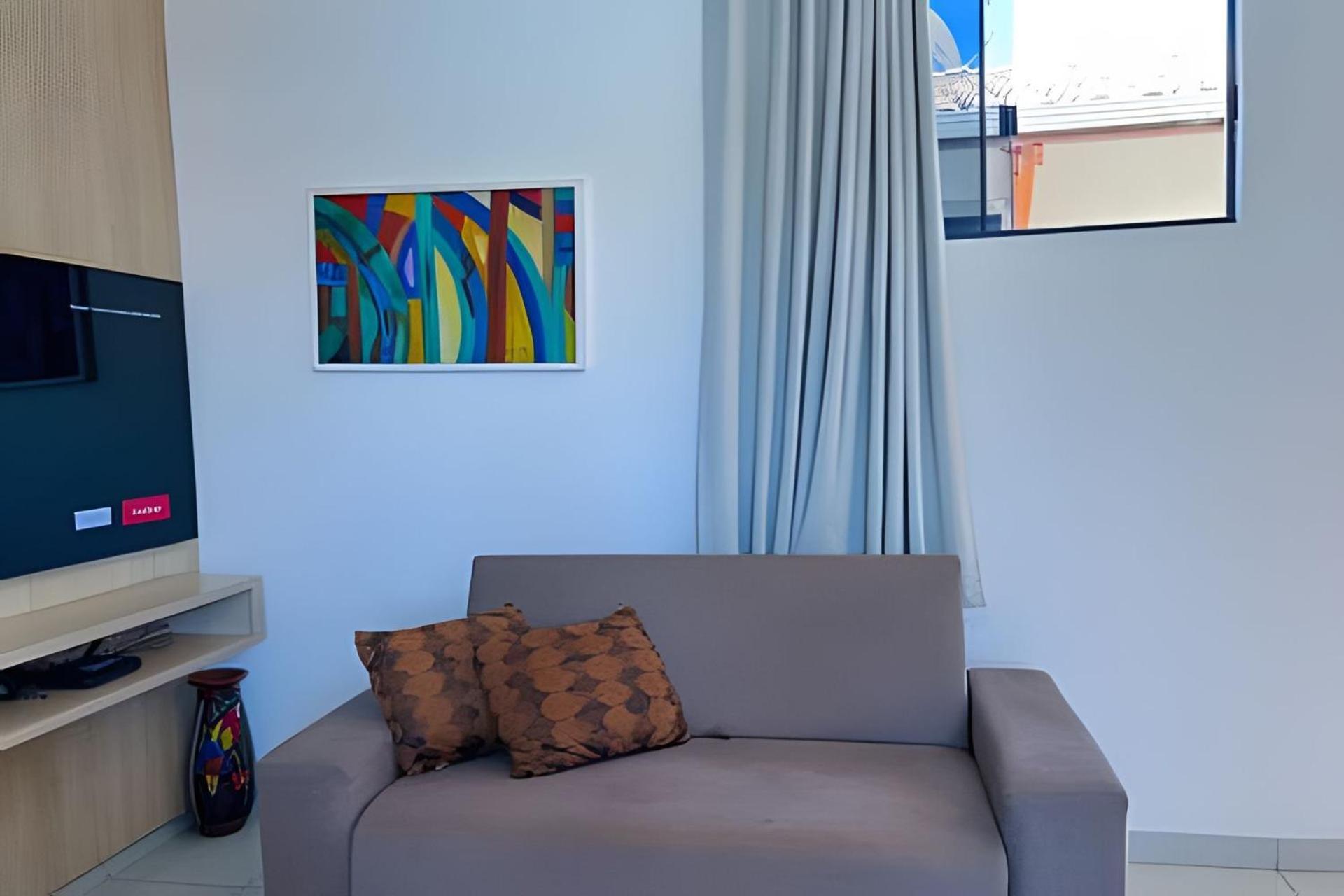 Em Frente A Praia; 2 Quartos; Wifi 300 Mbs; Ate 6 Pessoas; No 2 Pavimento; Estacionamento Gratuito 1 Carro Holiday home Porto Seguro