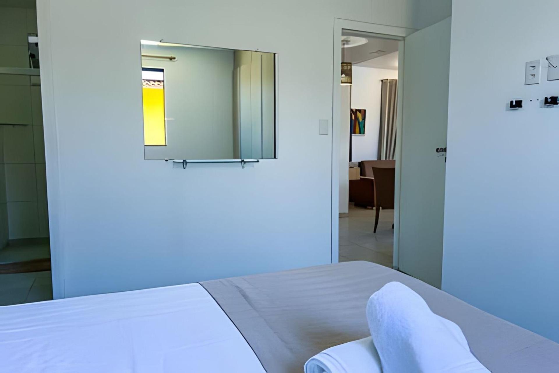Em Frente A Praia; 2 Quartos; Wifi 300 Mbs; Ate 6 Pessoas; No 2 Pavimento; Estacionamento Gratuito 1 Carro Holiday home Porto Seguro